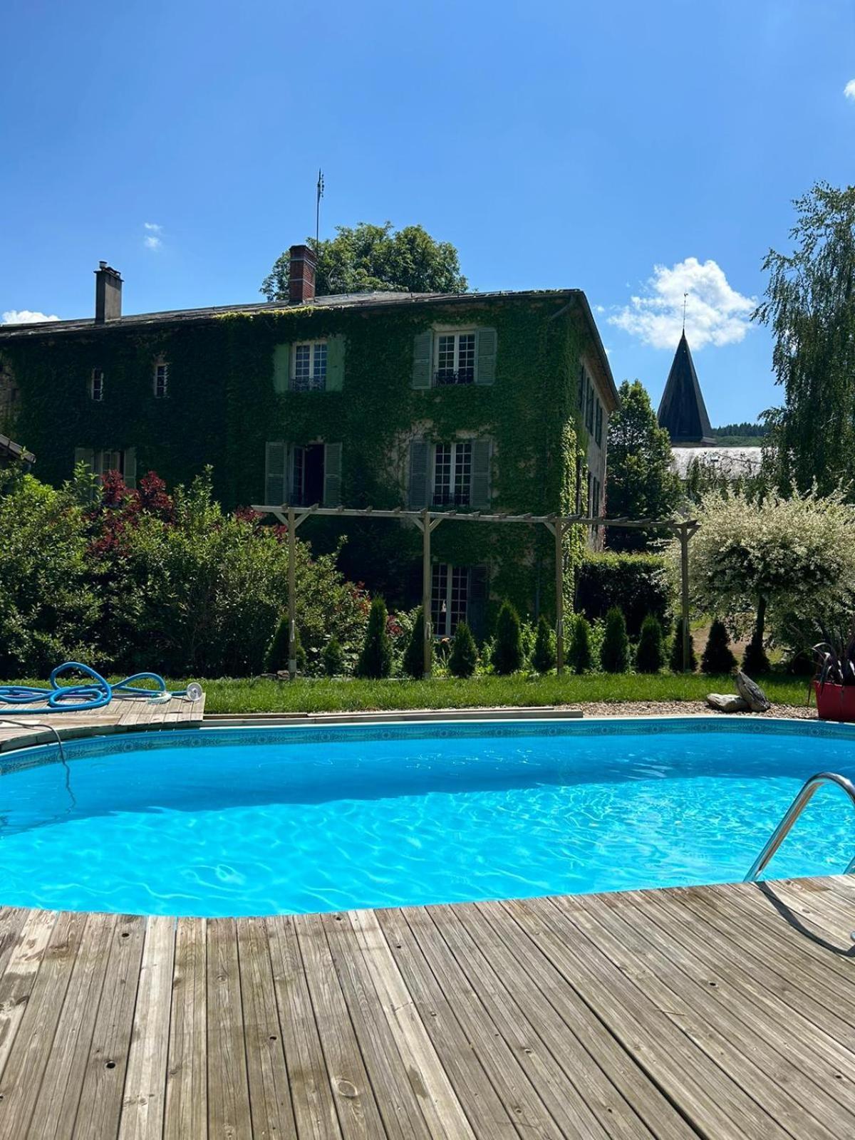 Le Clos Bourbon Ferrières-sur-Sichon Exterior foto